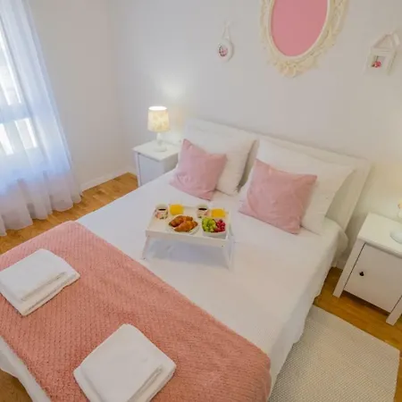 Center N&n Appartement *